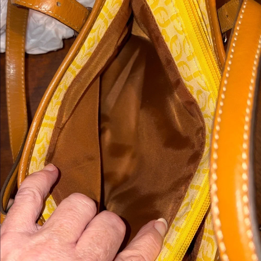 Fossil  satchel  Crossbody bag  fabric yellow print brown leather trim 3 compart